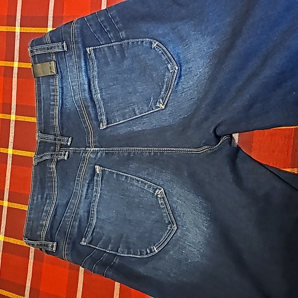 YMI high rise flare. Size 9. Stretchy - Picture 3 of 4